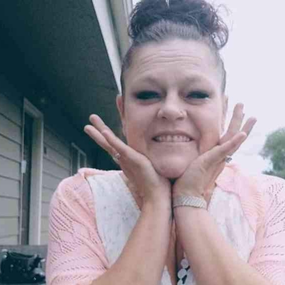 Meet your Posher, Sabrina - Picture 4 of 5